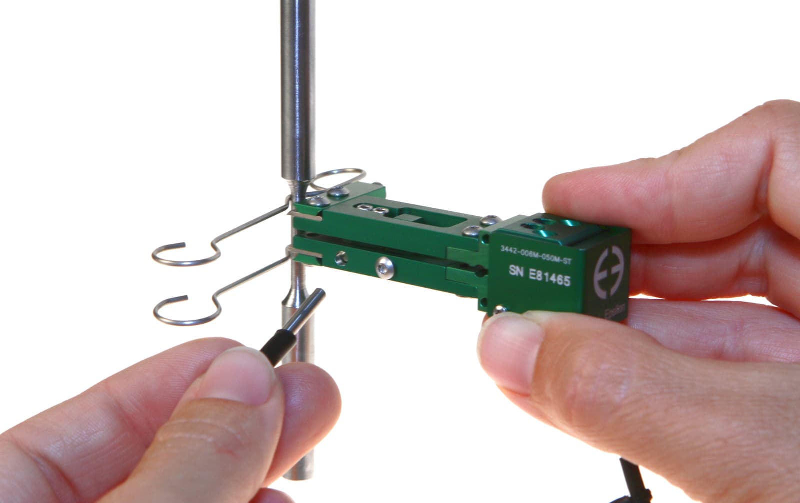 Miniature Axial Extensometers – Model 3442